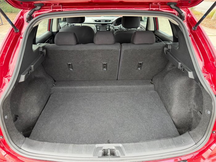 2018 NISSAN QASHQAI ST J11 MY18 Red