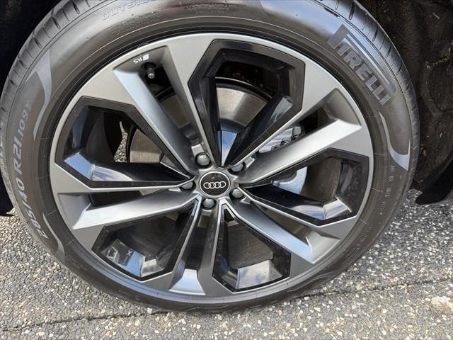 2025 Audi Q7 TFSI 185kW S line edition