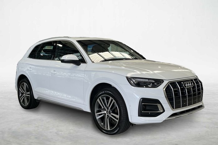 2025 Audi Q5 40 TDI Sport