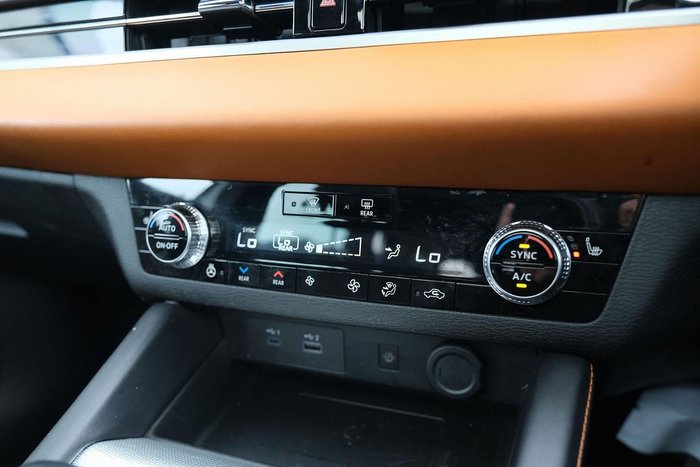 2023 Mitsubishi Outlander Exceed Tourer