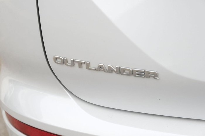 2023 Mitsubishi Outlander Exceed Tourer