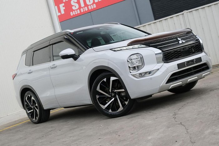 2023 Mitsubishi Outlander Exceed Tourer