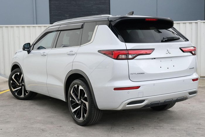 2023 Mitsubishi Outlander Exceed Tourer