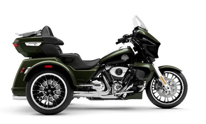 2026 Harley-Davidson Street Glide 3 (FLHLT)