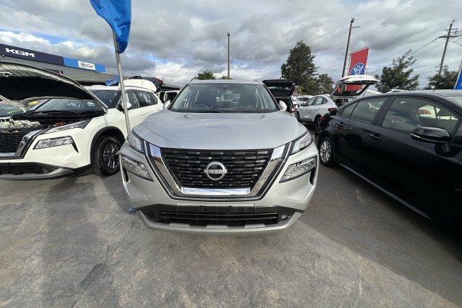 2024 NISSAN X-TRAIL