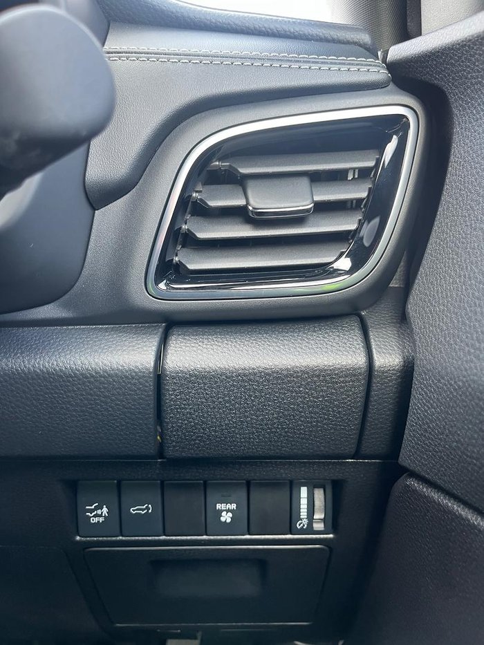 2025 Isuzu MU-X LS-T