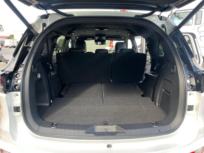 2025 Isuzu MU-X LS-T