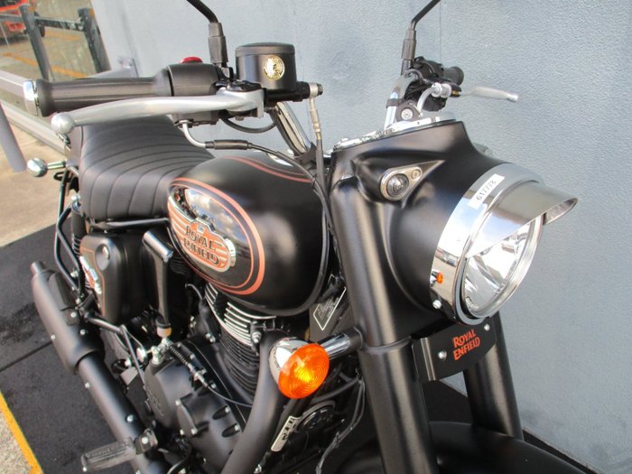 2025 ROYAL ENFIELD (SEE ALSO ENFIEL BULLET 350 BLACK/GOLD