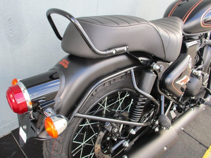 2025 ROYAL ENFIELD (SEE ALSO ENFIEL BULLET 350 BLACK/GOLD