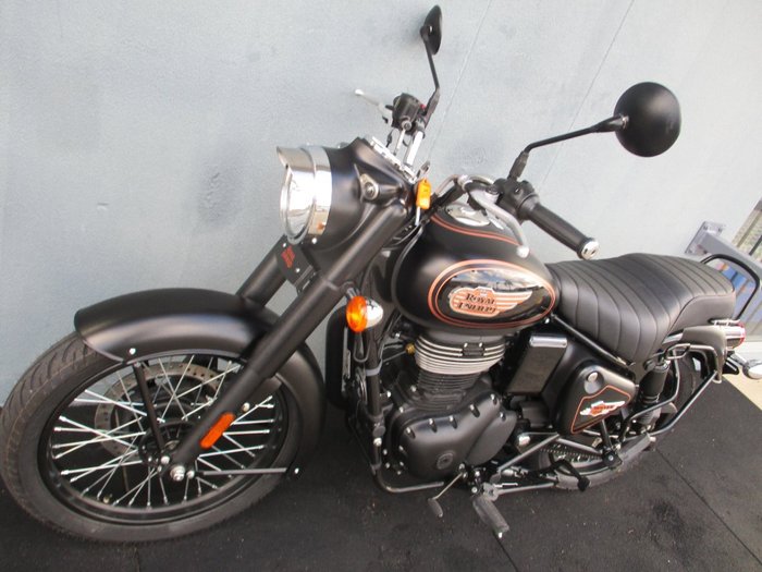 2025 ROYAL ENFIELD (SEE ALSO ENFIEL BULLET 350 BLACK/GOLD