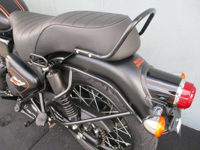 2025 ROYAL ENFIELD (SEE ALSO ENFIEL BULLET 350 BLACK/GOLD