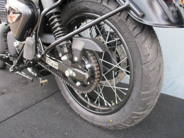 2025 ROYAL ENFIELD (SEE ALSO ENFIEL BULLET 350 BLACK/GOLD