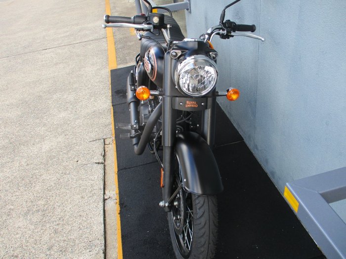 2025 ROYAL ENFIELD (SEE ALSO ENFIEL BULLET 350 BLACK/GOLD