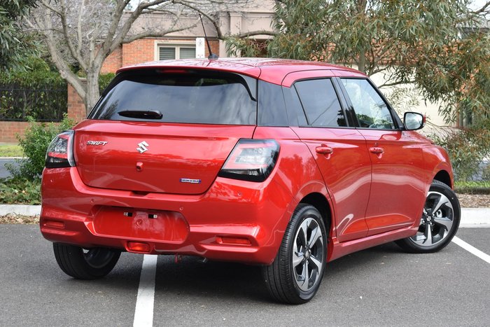 2026 Suzuki Swift Hybrid GLX