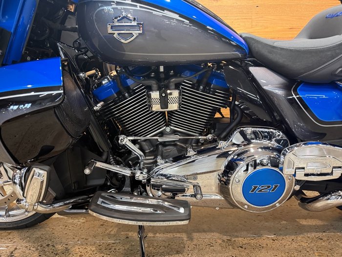 2026 HARLEY-DAVIDSON FLHXSE CVO STREET GLIDE (121)