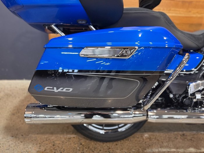2026 HARLEY-DAVIDSON FLHXSE CVO STREET GLIDE (121)