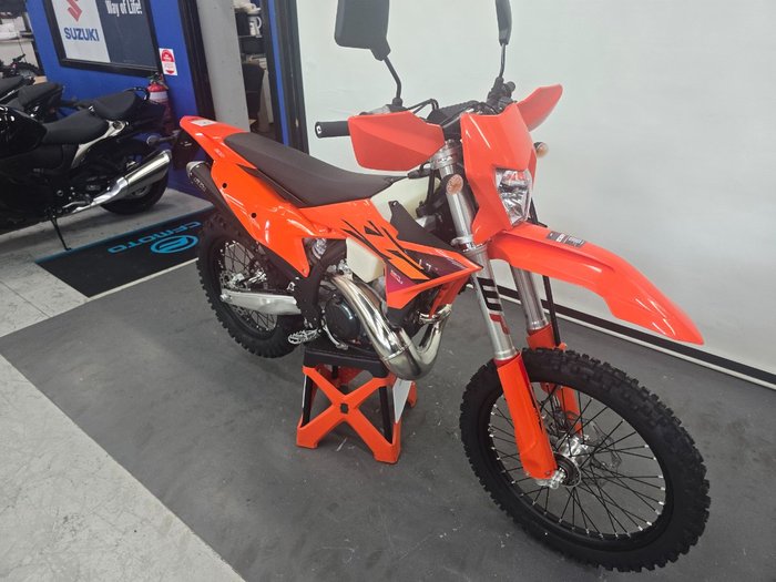 2026 Ktm 300 EXC Orange