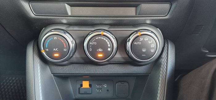 2026 Mazda 2 G15 Evolve
