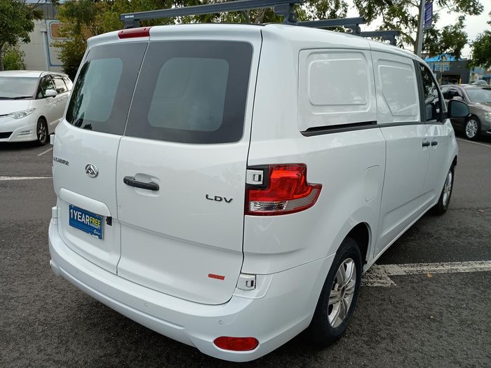 2022 LDV G10 +