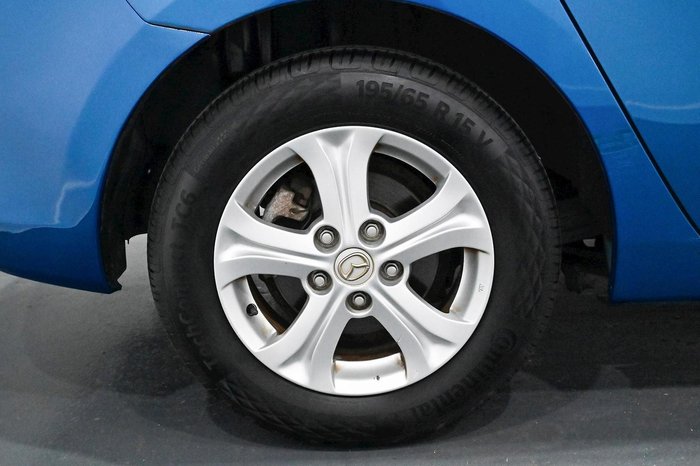 2012 Mazda 3 Neo
