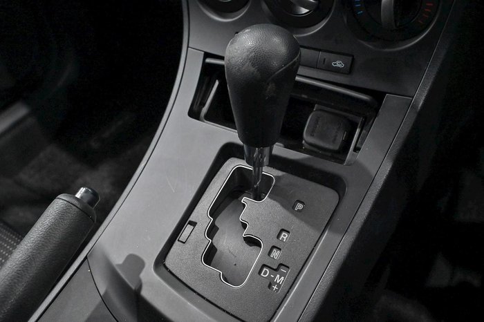 2012 Mazda 3 Neo