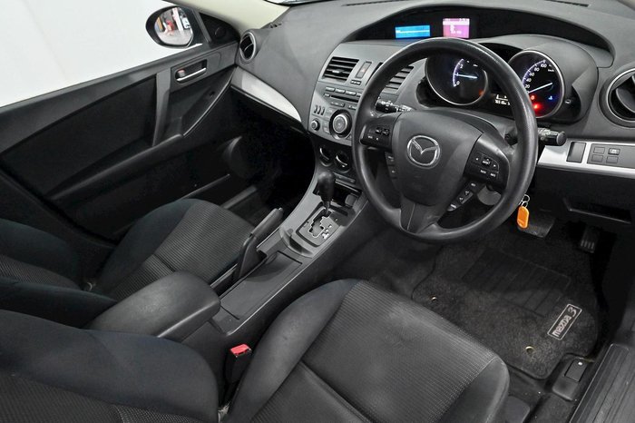 2012 Mazda 3 Neo