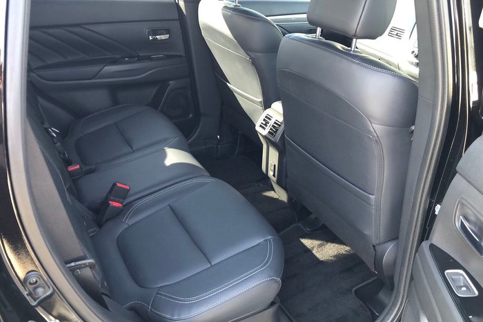 2021 Mitsubishi Outlander PHEV Exceed