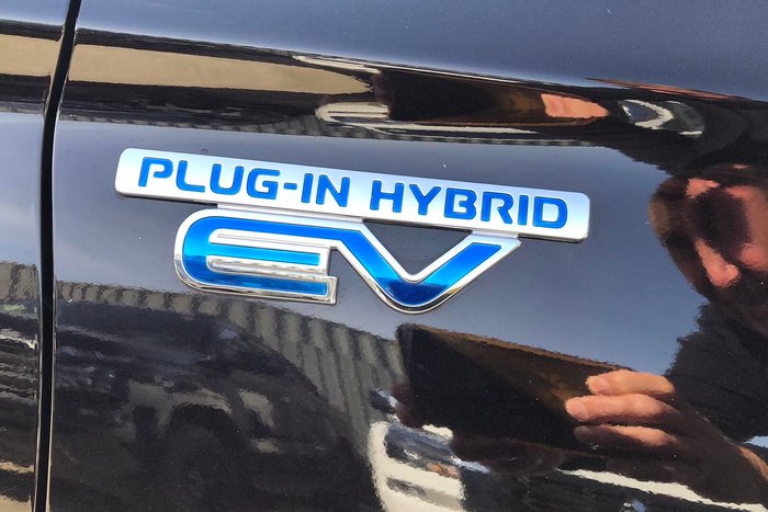 2021 Mitsubishi Outlander PHEV Exceed