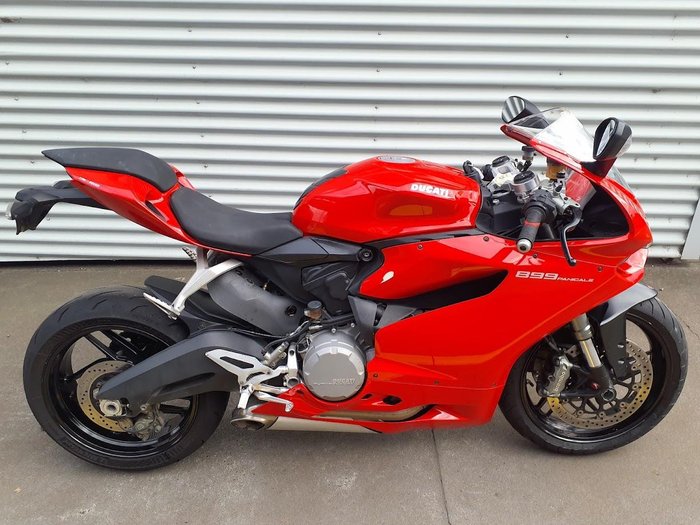 2014 Ducati 899 Panigale Panigale Red