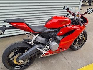2014 Ducati 899 Panigale Panigale Red
