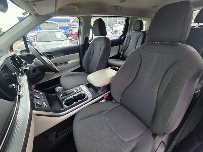 2022 Kia Carnival S