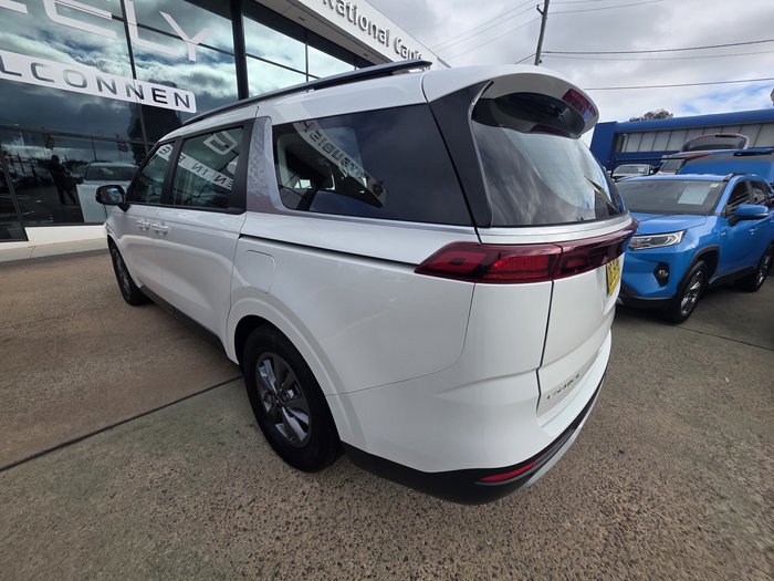 2022 Kia Carnival S