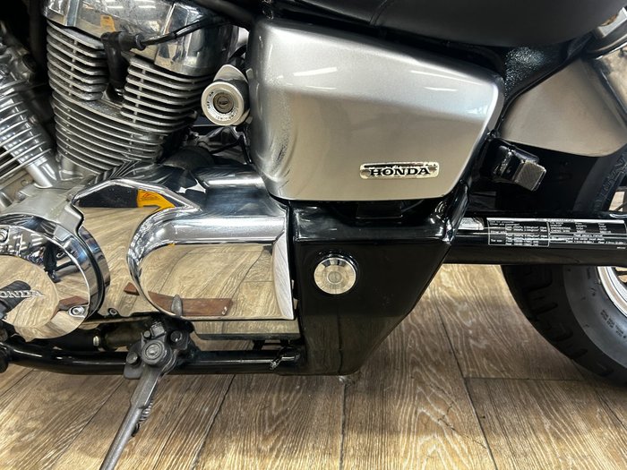 2012 Honda VT400 SILVER