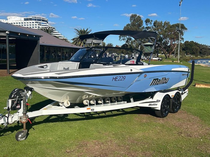 2025 Malibu Response TXi Open Bow