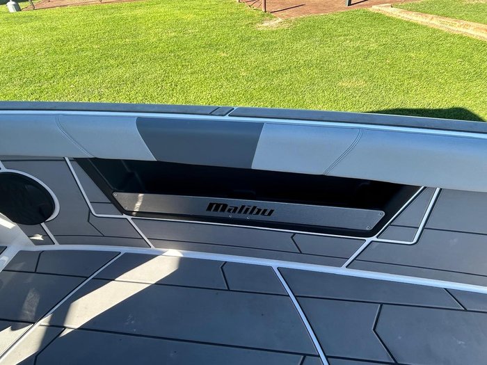 2025 Malibu Response TXi Open Bow