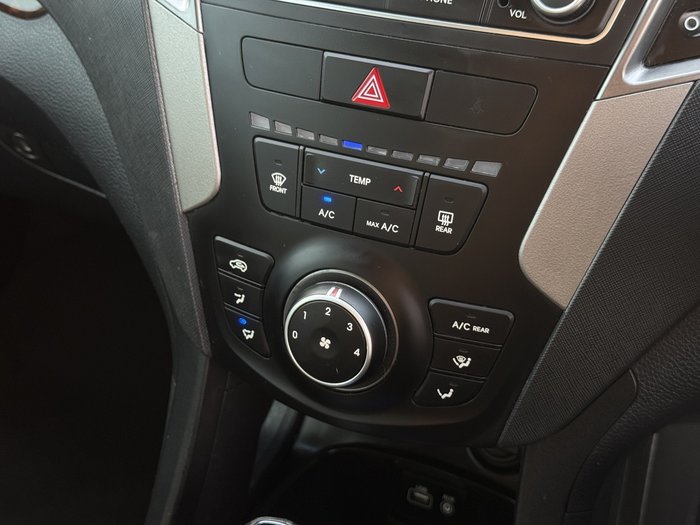 2017 Hyundai Santa Fe Active (4x4)
