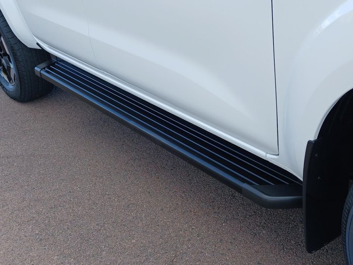 2025 Nissan Navara ST-X