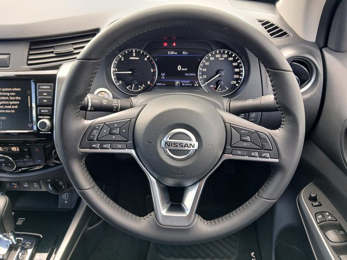 2025 Nissan Navara ST-X