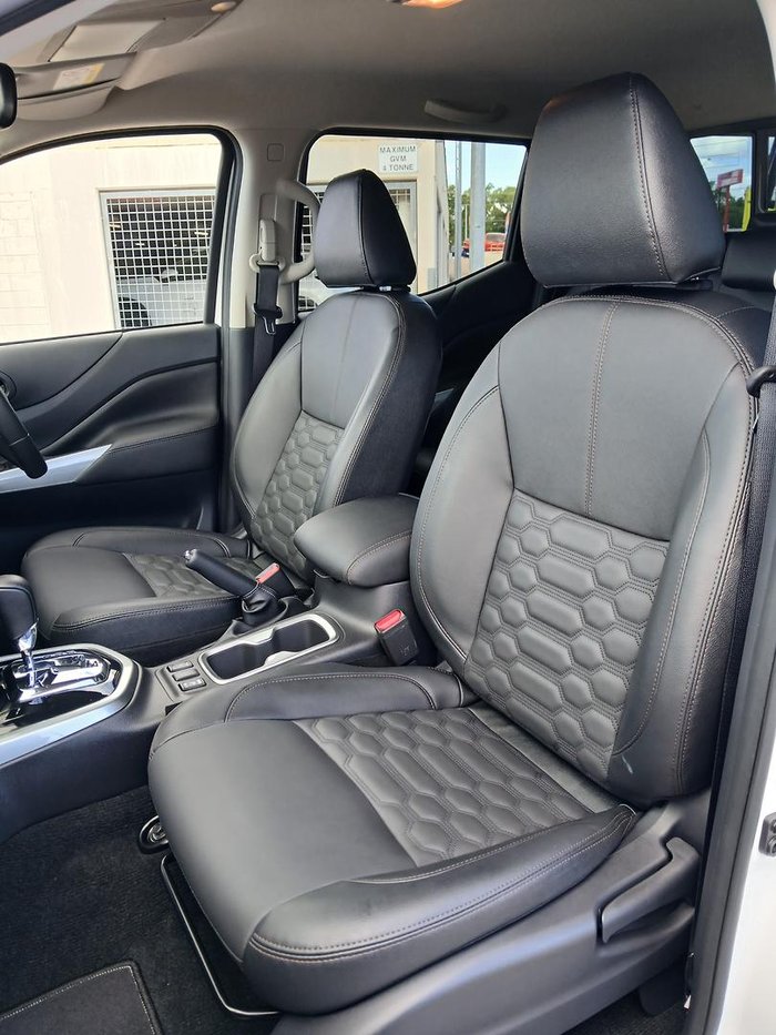 2025 Nissan Navara ST-X