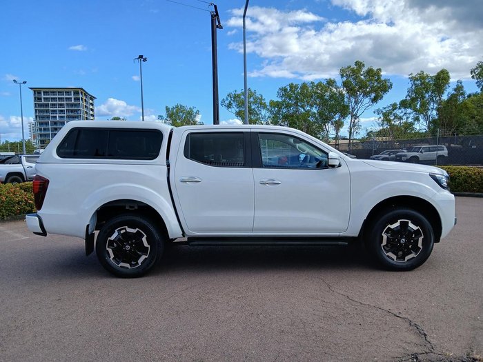 2025 Nissan Navara ST-X