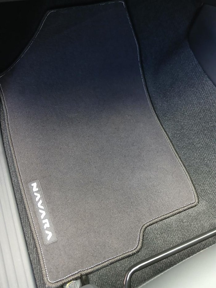 2025 Nissan Navara ST-X