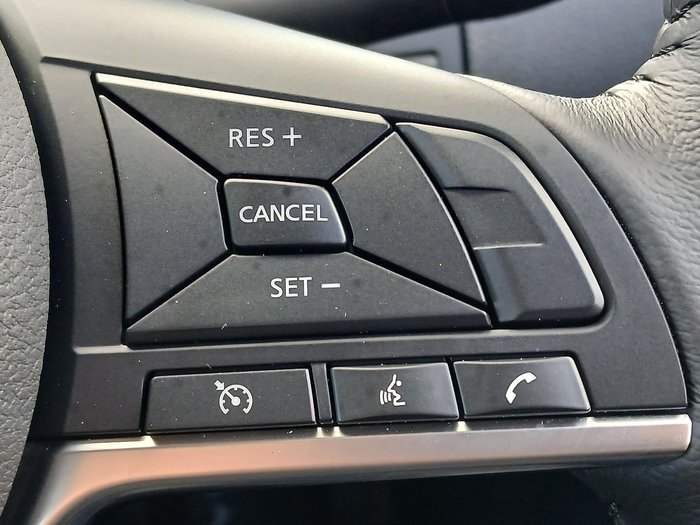 2025 Nissan Navara ST-X