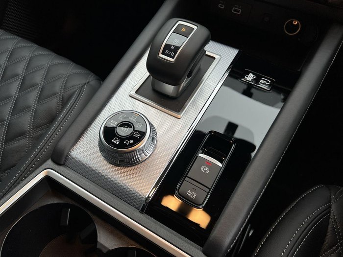 2025 Mitsubishi Outlander PHEV Exceed