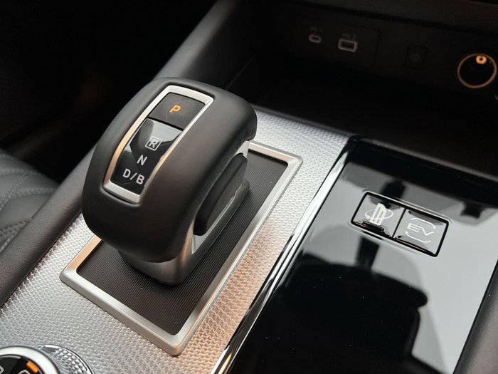 2025 Mitsubishi Outlander PHEV Exceed