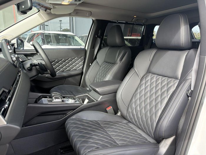 2025 Mitsubishi Outlander PHEV Exceed