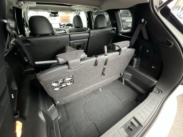 2025 Mitsubishi Outlander PHEV Exceed