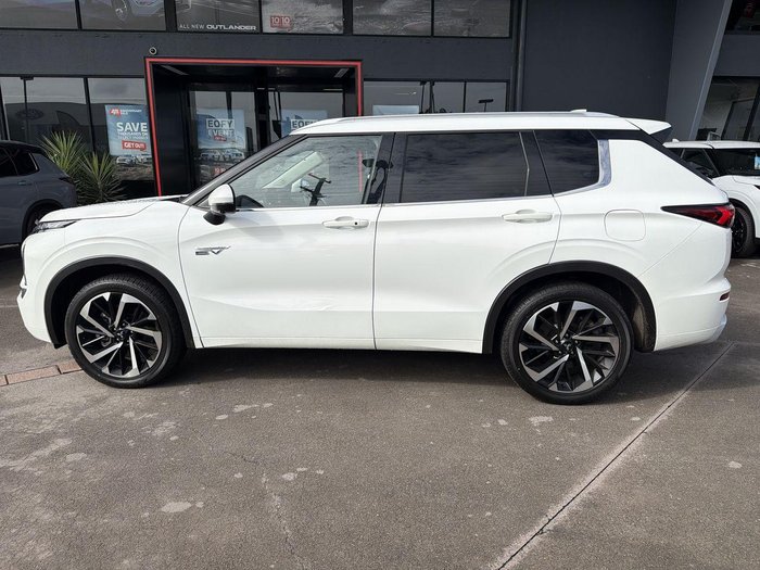 2025 Mitsubishi Outlander PHEV Exceed