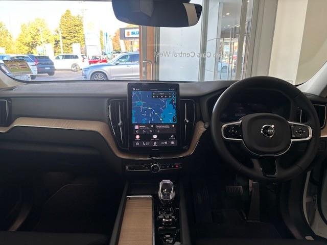 2025 Volvo XC60 Plus T8 Plug-In Hybrid Dark