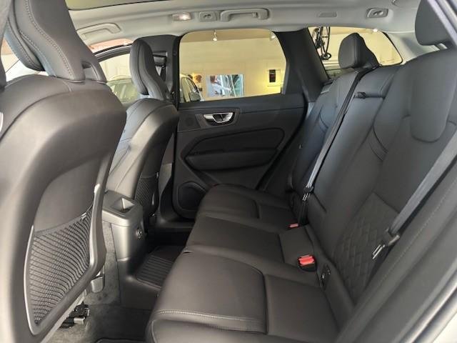 2025 Volvo XC60 Plus T8 Plug-In Hybrid Dark