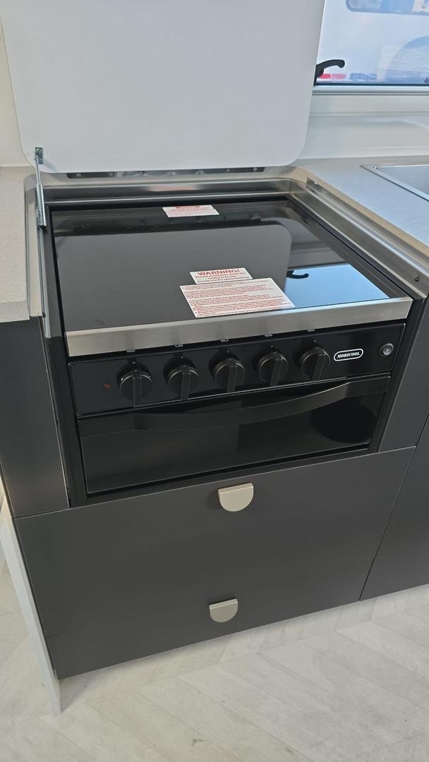2026 Traveller Cruise 20' Save $7,779 Was $77,990